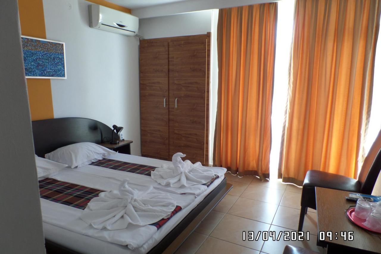 Hotel Metropol 마마이아 외부 사진